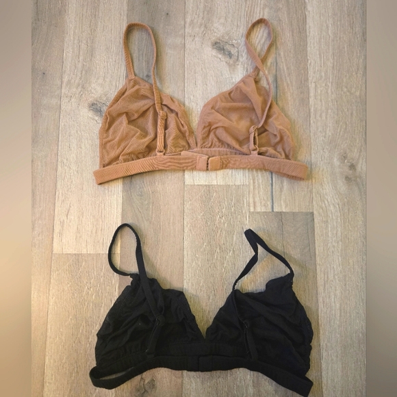 SKIMS Mesh Triangle Bralette - Picture 12 of 12